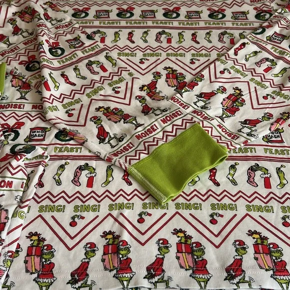 Hanna Andersson The Grinch Adult Pajama Set with Green Trim - Picture 3 of 6